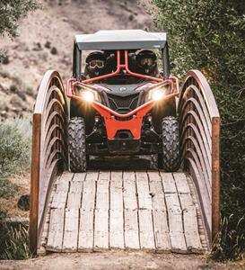 maverick-trail-dps-1000-can-am-red-trail-riding-1-ccropped.jpg